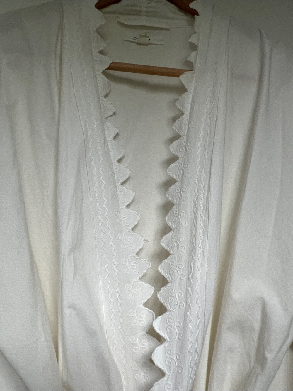 Dôen Edna 100% Cotton Robe in Cream  Eyelet Trim Tie Waist - Picture 10 of 14